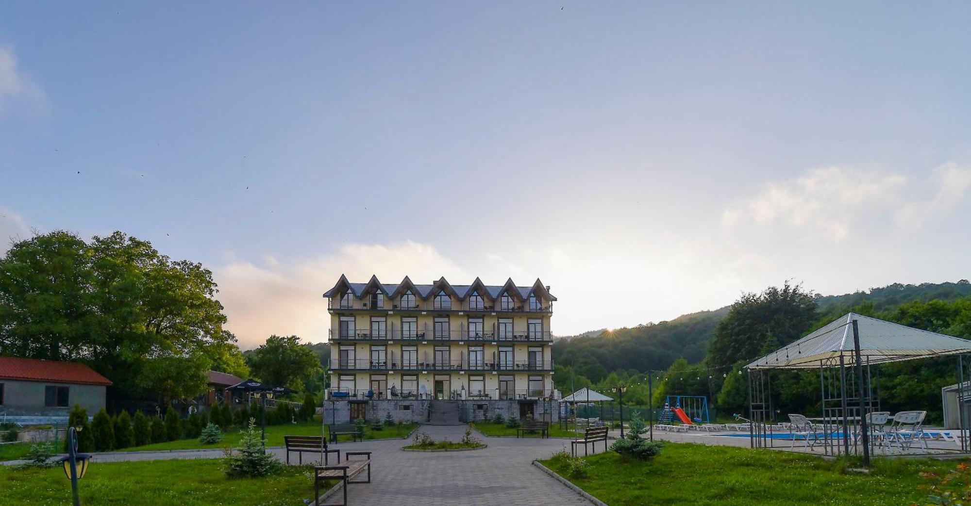 Hotel Shaori Nikortsminda Экстерьер фото